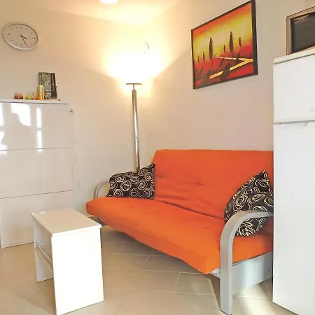 Honor Apartment *